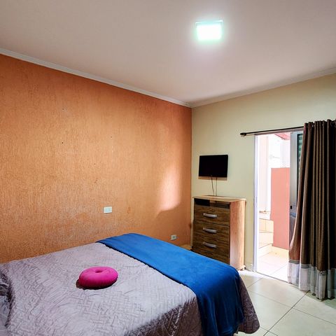 Casa à venda com 207m², 2 quartos e 2 vagas Casa à venda com 207m², 2 quartos e 2 vagasQuarto 2