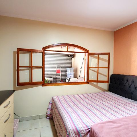 Casa à venda com 207m², 2 quartos e 2 vagas Casa à venda com 207m², 2 quartos e 2 vagasQuarto 1