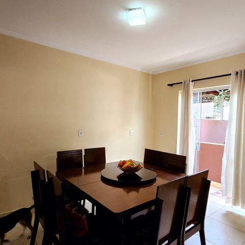 Casa à venda com 207m², 2 quartos e 2 vagas Casa à venda com 207m², 2 quartos e 2 vagasSala de Jantar