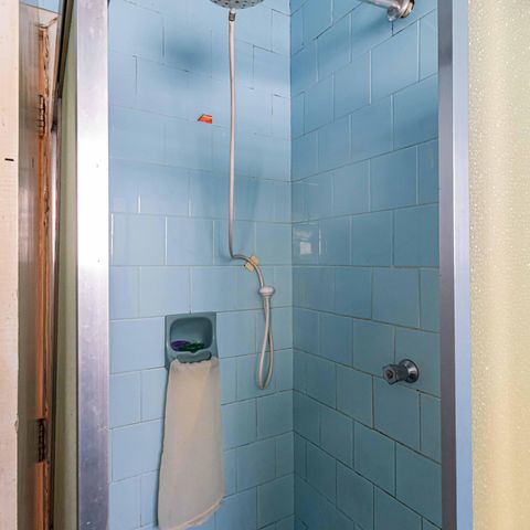 Casa à venda com 141m², 2 quartos e 3 vagas Casa à venda com 141m², 2 quartos e 3 vagasBanheiro