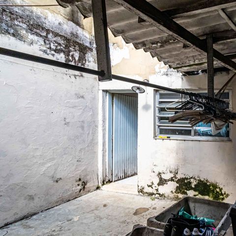 Casa à venda com 141m², 2 quartos e 3 vagas Casa à venda com 141m², 2 quartos e 3 vagasQuintal