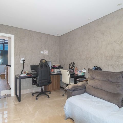 Casa de condomínio à venda com 180m², 3 quartos e 2 vagas Casa de condomínio à venda com 180m², 3 quartos e 2 vagasSuíte 3