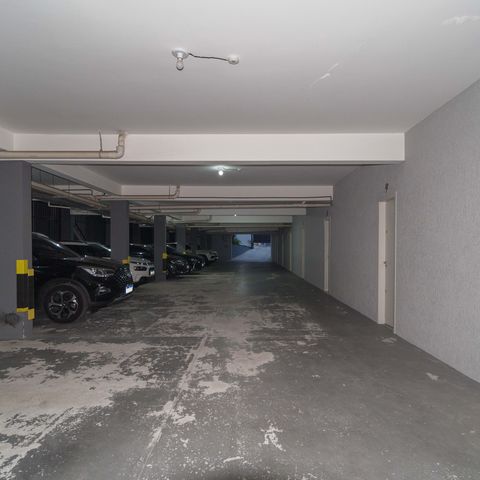 Casa de condomínio à venda com 180m², 3 quartos e 2 vagas Casa de condomínio à venda com 180m², 3 quartos e 2 vagasGaragem