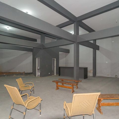 Casa de condomínio à venda com 180m², 3 quartos e 2 vagas Casa de condomínio à venda com 180m², 3 quartos e 2 vagasSalão de Festas