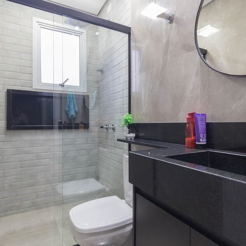 Casa de condomínio à venda com 180m², 3 quartos e 2 vagas Casa de condomínio à venda com 180m², 3 quartos e 2 vagasBanheiro - Suíte 3