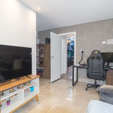 Casa de condomínio à venda com 180m², 3 quartos e 2 vagas Casa de condomínio à venda com 180m², 3 quartos e 2 vagasSuíte 3