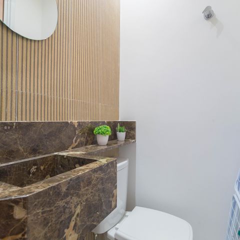 Casa de condomínio à venda com 180m², 3 quartos e 2 vagas Casa de condomínio à venda com 180m², 3 quartos e 2 vagasLavabo 2