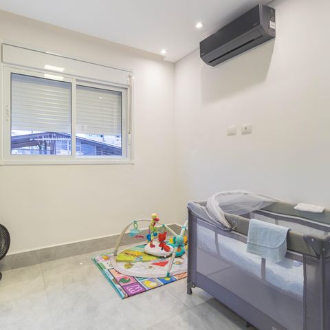 Casa de condomínio à venda com 180m², 3 quartos e 2 vagas Casa de condomínio à venda com 180m², 3 quartos e 2 vagasSuíte 1