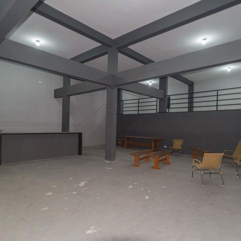 Casa de condomínio à venda com 180m², 3 quartos e 2 vagas Casa de condomínio à venda com 180m², 3 quartos e 2 vagasSalão de Festas