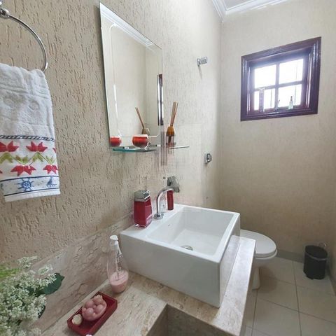 Casa à venda com 190m², 3 quartos e 3 vagas