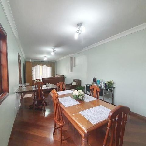 Casa à venda com 190m², 3 quartos e 3 vagas