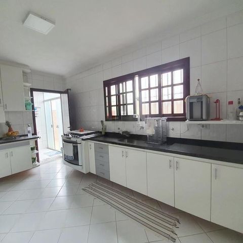 Casa à venda com 190m², 3 quartos e 3 vagas