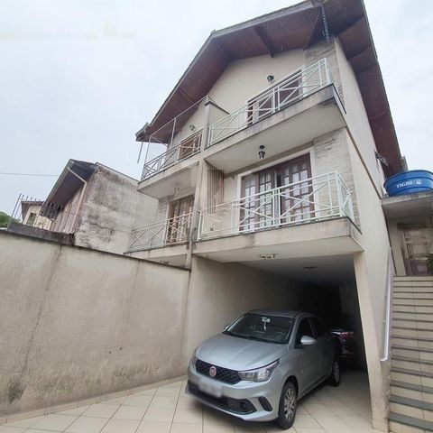 Casa à venda com 190m², 3 quartos e 3 vagas