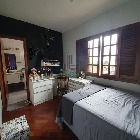 Casa à venda com 190m², 3 quartos e 3 vagas