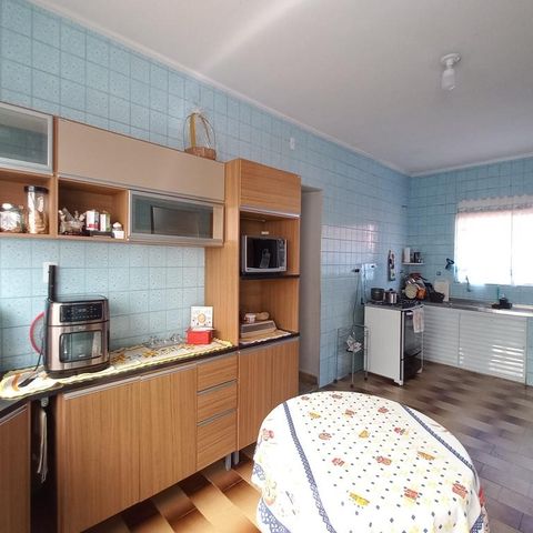 Casa à venda com 156m², 3 quartos e 4 vagas Casa à venda com 156m², 3 quartos e 4 vagasCopa