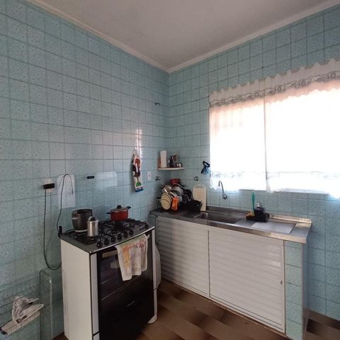 Casa à venda com 156m², 3 quartos e 4 vagas Casa à venda com 156m², 3 quartos e 4 vagasCozinha