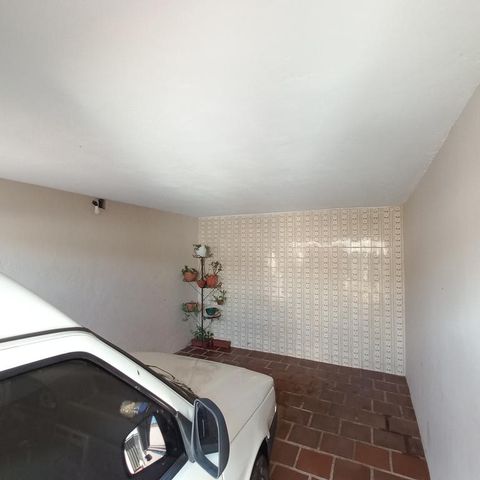 Casa à venda com 156m², 3 quartos e 4 vagas Casa à venda com 156m², 3 quartos e 4 vagasGaragem