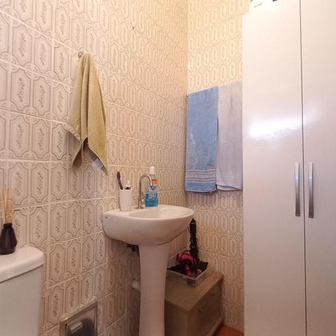 Casa à venda com 156m², 3 quartos e 4 vagas Casa à venda com 156m², 3 quartos e 4 vagasBanheiro da Suíte