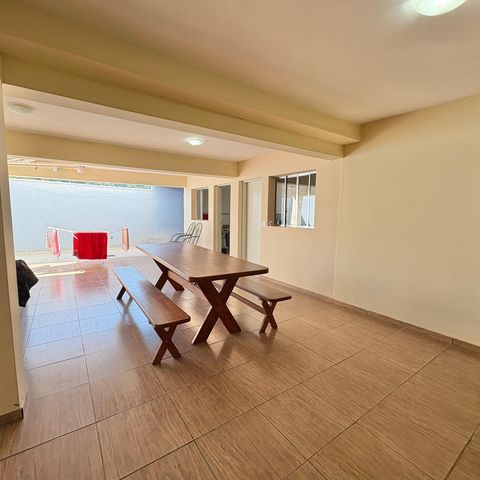 Casa à venda com 259m², 6 quartos e 2 vagas Casa à venda com 259m², 6 quartos e 2 vagasÁrea Gourmet