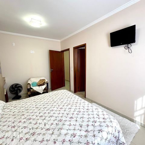 Casa à venda com 259m², 6 quartos e 2 vagas Casa à venda com 259m², 6 quartos e 2 vagasSuíte 2