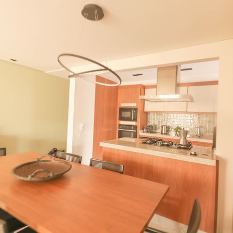 Apartamento à venda com 110m², 3 quartos e 3 vagas Apartamento à venda com 110m², 3 quartos e 3 vagasSala
