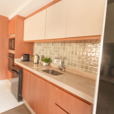 Apartamento à venda com 110m², 3 quartos e 3 vagas Apartamento à venda com 110m², 3 quartos e 3 vagasCozinha e Área de Serviço