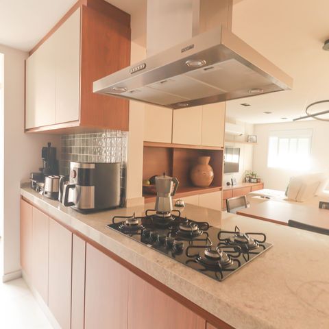 Apartamento à venda com 110m², 3 quartos e 3 vagas Apartamento à venda com 110m², 3 quartos e 3 vagasCozinha e Área de Serviço