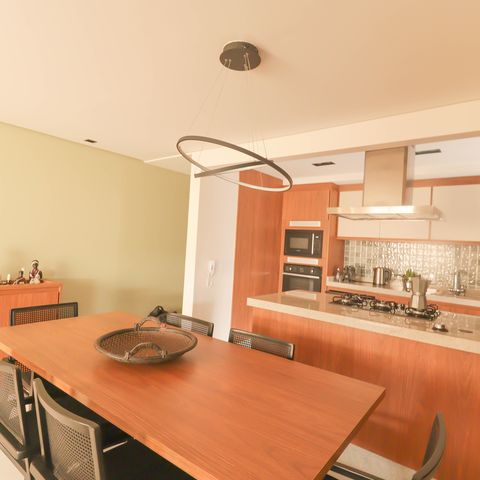 Apartamento à venda com 110m², 3 quartos e 3 vagas Apartamento à venda com 110m², 3 quartos e 3 vagasSala
