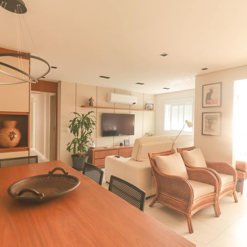 Apartamento à venda com 110m², 3 quartos e 3 vagas Apartamento à venda com 110m², 3 quartos e 3 vagasSala