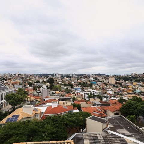 Apartamento à venda com 180m², 3 quartos e 2 vagas Apartamento à venda com 180m², 3 quartos e 2 vagasVista