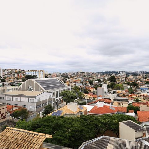 Apartamento à venda com 180m², 3 quartos e 2 vagas Apartamento à venda com 180m², 3 quartos e 2 vagasVista