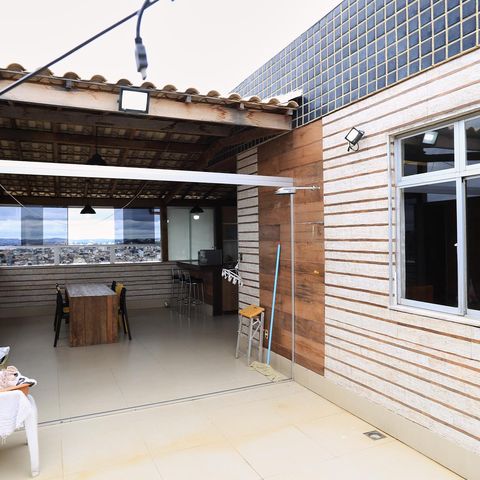 Apartamento à venda com 180m², 3 quartos e 2 vagas Apartamento à venda com 180m², 3 quartos e 2 vagasCobertura
