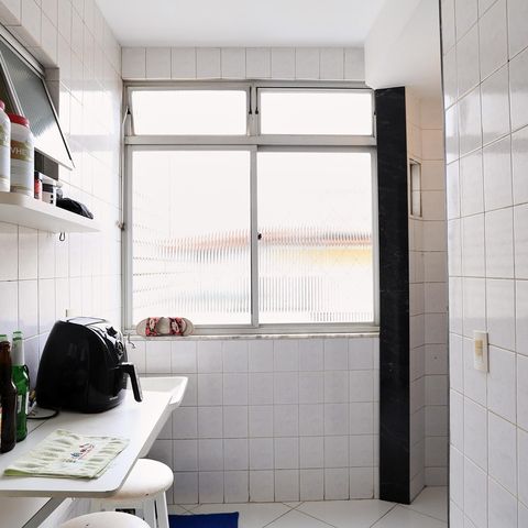 Apartamento à venda com 180m², 3 quartos e 2 vagas Apartamento à venda com 180m², 3 quartos e 2 vagasÁrea de Serviço