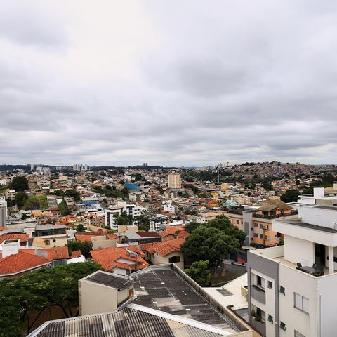 Apartamento à venda com 180m², 3 quartos e 2 vagas Apartamento à venda com 180m², 3 quartos e 2 vagasVista