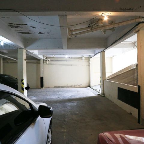 Apartamento à venda com 180m², 3 quartos e 2 vagas Apartamento à venda com 180m², 3 quartos e 2 vagasGaragem