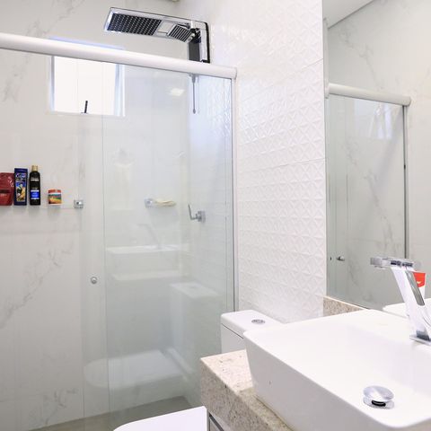 Apartamento à venda com 180m², 3 quartos e 2 vagas Apartamento à venda com 180m², 3 quartos e 2 vagasBanheiro