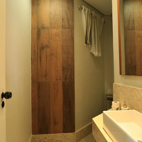 Apartamento à venda com 180m², 3 quartos e 2 vagas Apartamento à venda com 180m², 3 quartos e 2 vagasLavabo