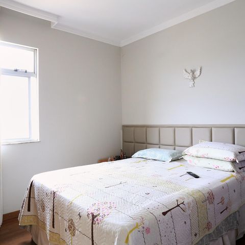 Apartamento à venda com 180m², 3 quartos e 2 vagas Apartamento à venda com 180m², 3 quartos e 2 vagasQuarto