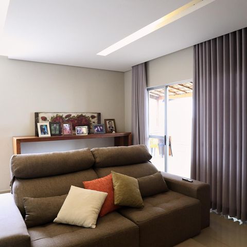 Apartamento à venda com 180m², 3 quartos e 2 vagas Apartamento à venda com 180m², 3 quartos e 2 vagasHall