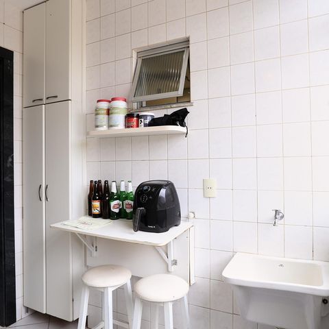 Apartamento à venda com 180m², 3 quartos e 2 vagas Apartamento à venda com 180m², 3 quartos e 2 vagasÁrea de Serviço