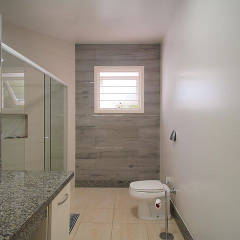 Casa à venda com 295m², 3 quartos e 3 vagasBanheiro