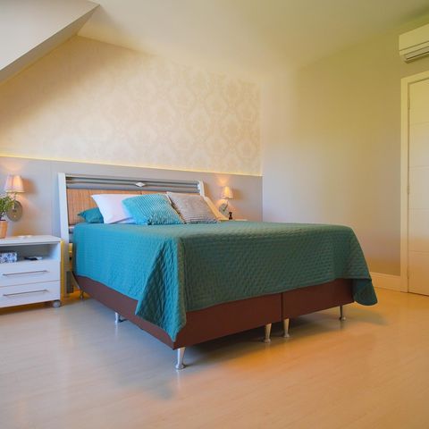 Casa à venda com 295m², 3 quartos e 3 vagasSuíte