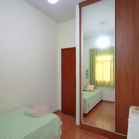 Casa à venda com 431m², 4 quartos e 1 vagaQuarto 1