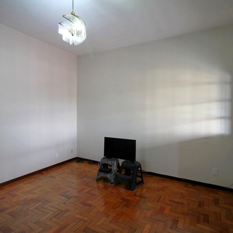 Casa à venda com 431m², 4 quartos e 1 vagaSala