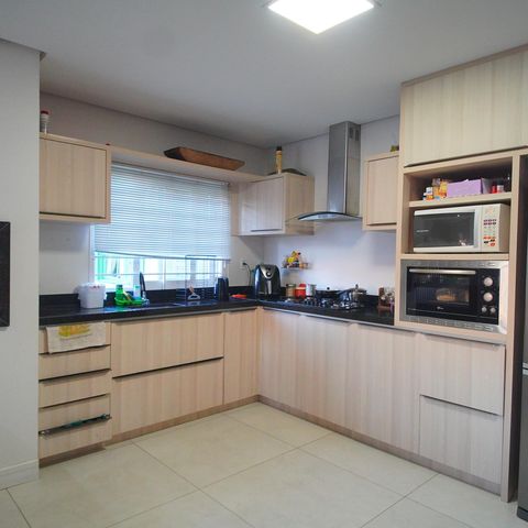 Casa à venda com 300m², 3 quartos e 2 vagasCozinha