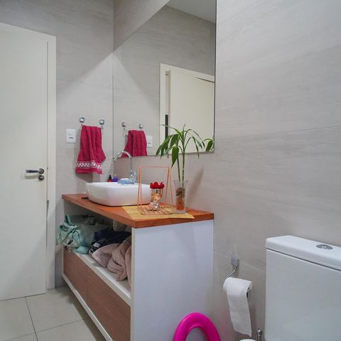 Casa à venda com 300m², 3 quartos e 2 vagasBanheiro