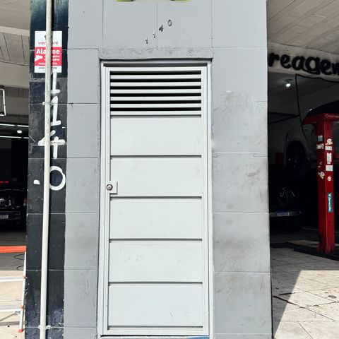 Studio à venda com 40m², 1 quarto e sem vaga Studio à venda com 40m², 1 quarto e sem vagaFachada