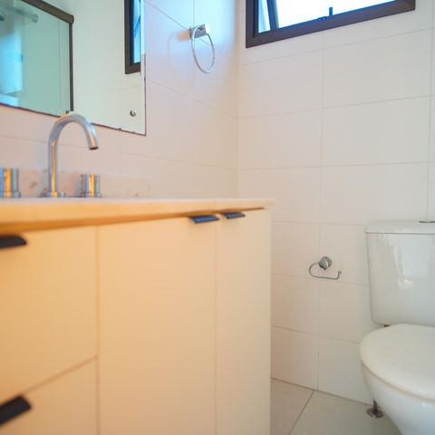 Apartamento à venda com 69m², 2 quartos e 1 vagaBanheiro Corredor