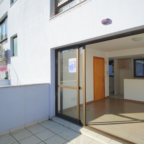 Apartamento à venda com 69m², 2 quartos e 1 vagaAdesivo na Varanda