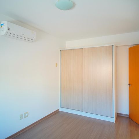 Apartamento à venda com 69m², 2 quartos e 1 vagaQuarto 2